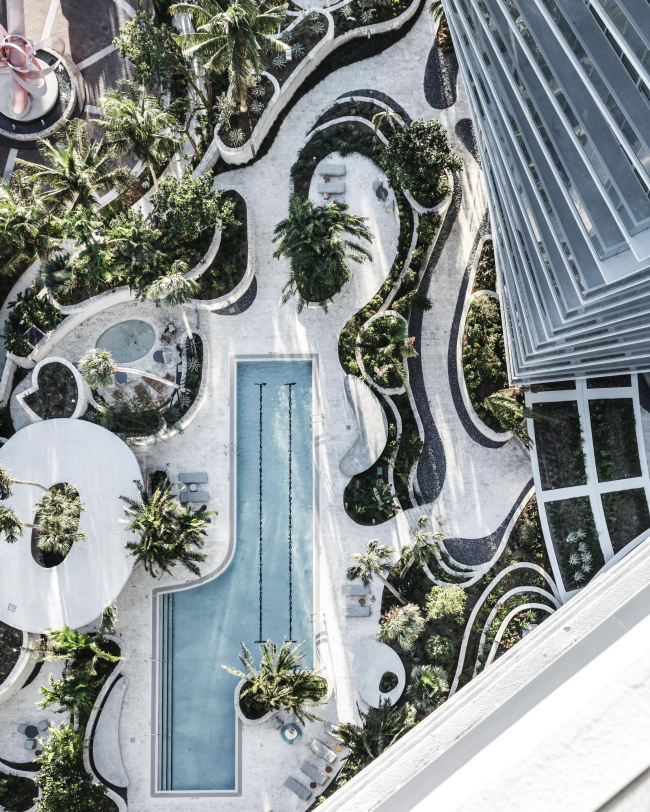 ����� �������� The Grove at Grand Bay � Rasmus Hjortshøj