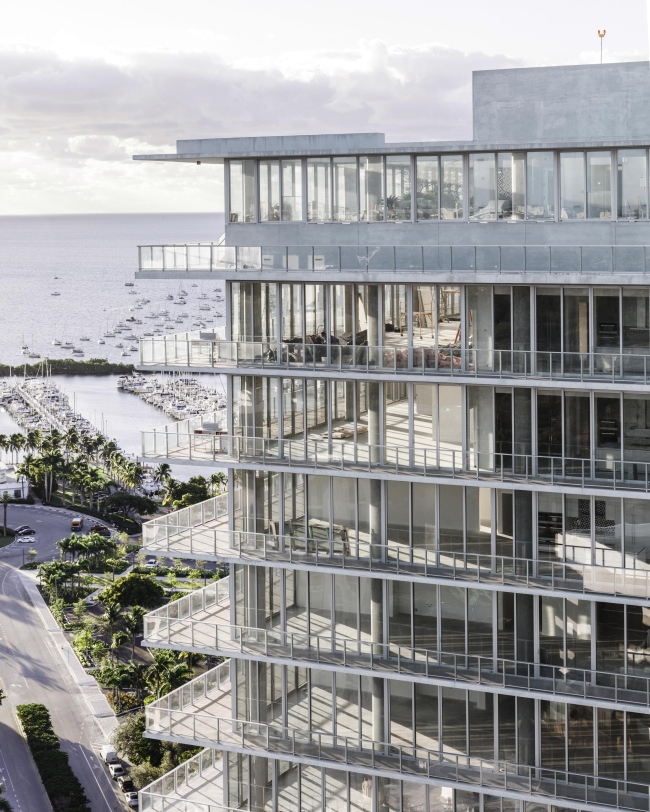 ����� �������� The Grove at Grand Bay � Rasmus Hjortshøj