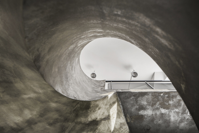 Office of Orange Business Services in the Mercury Tower. Implementation, 2016 � T+T Architects