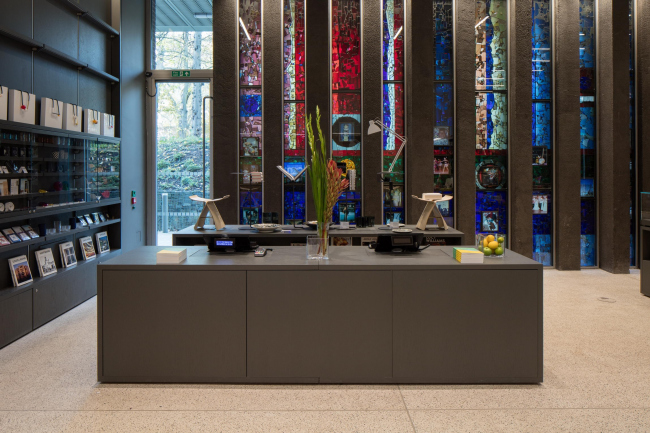 ����� ������� �  Luke Hayes