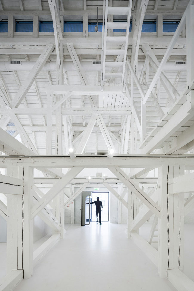 ������������� ����������� ������������� ��������������� ����� � Norbert Tukaj