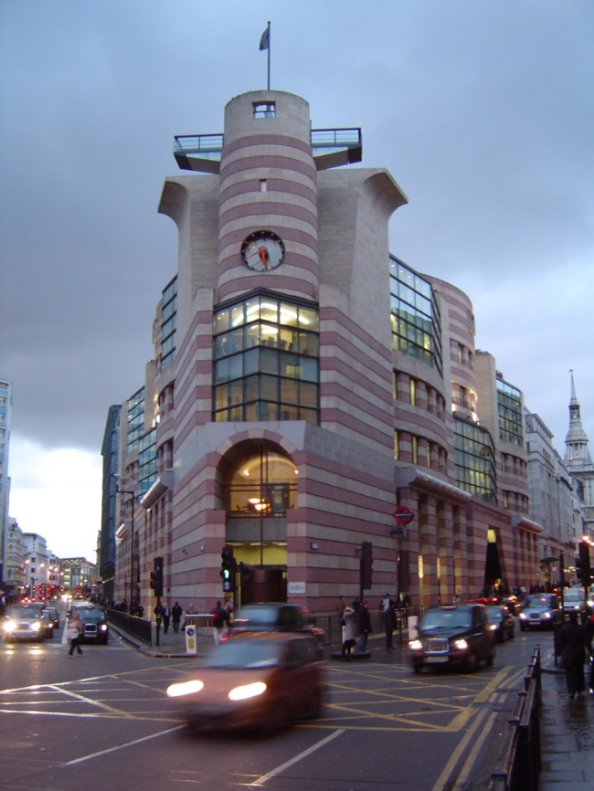 No 1 Poultry ������� ���������. ��������: CC BY-SA 3.0. �����: Gordon Joly