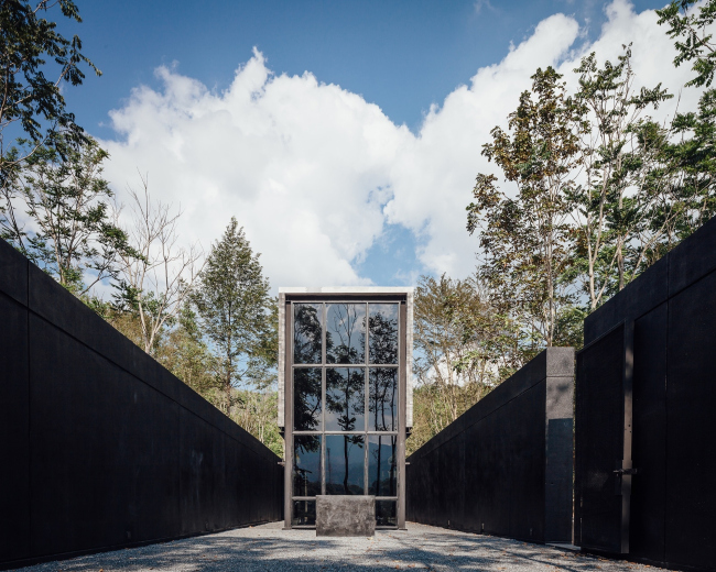 ������� Yellow Submarine (�������). 
Secondfloor Architects. ���� � Ketsiree Wongwan 
