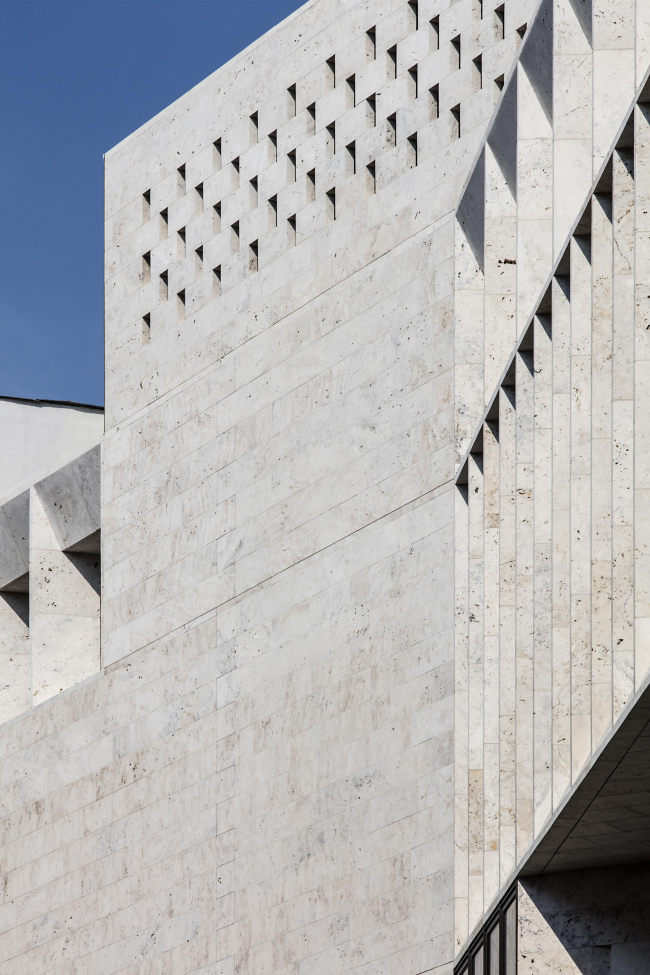 ������ ���������������������� ������������ � Tamás Bujnovszky