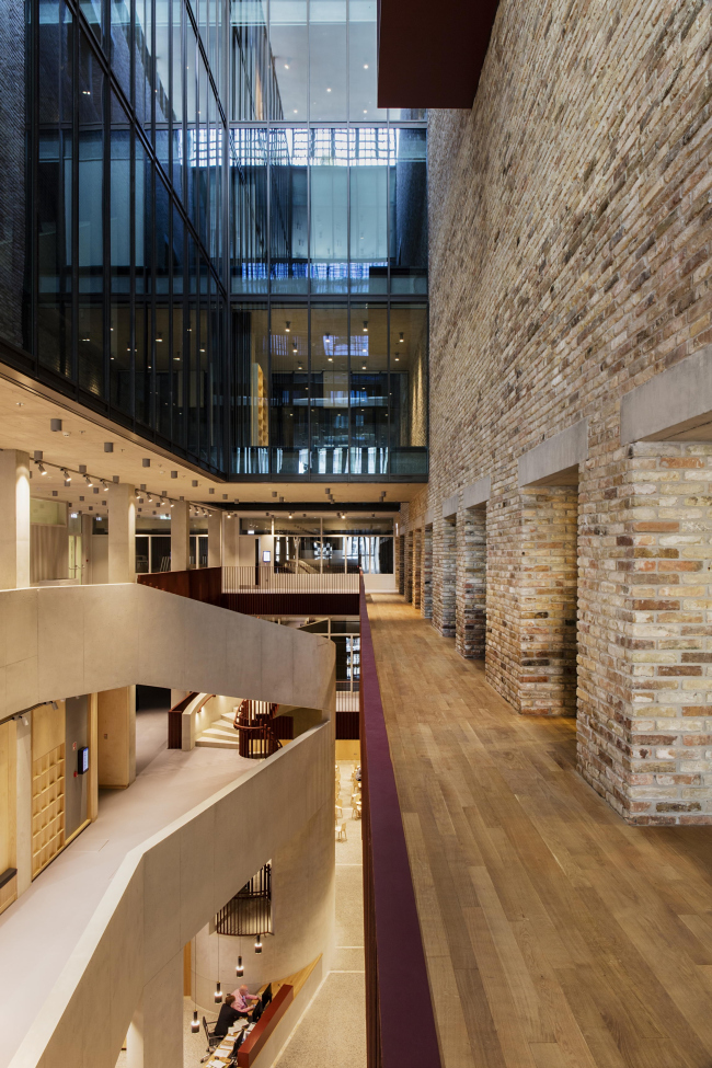 ������ ���������������������� ������������ � Tamás Bujnovszky