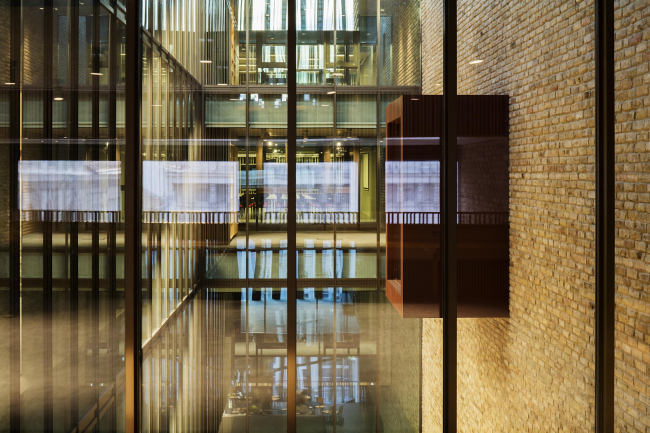 ������ ���������������������� ������������ � Tamás Bujnovszky