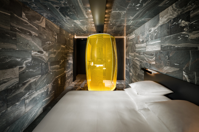 ������ ���� �����, ����� �������� � Global Image Creation � 7132 Hotel, Vals