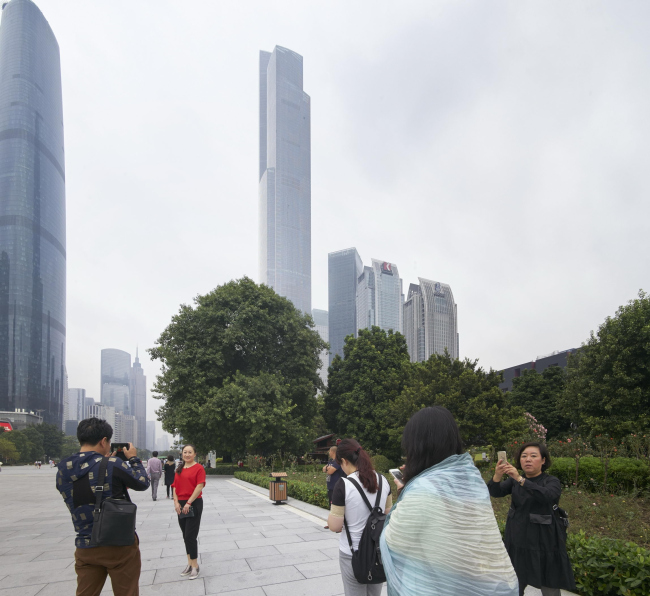 ����� Guangzhou CTF Finance Centre � Julien Lanoo