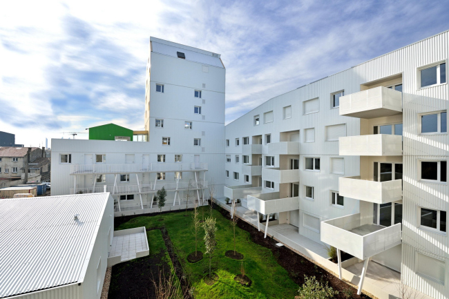 ����� �������� Urban Dock � Atelier Positif