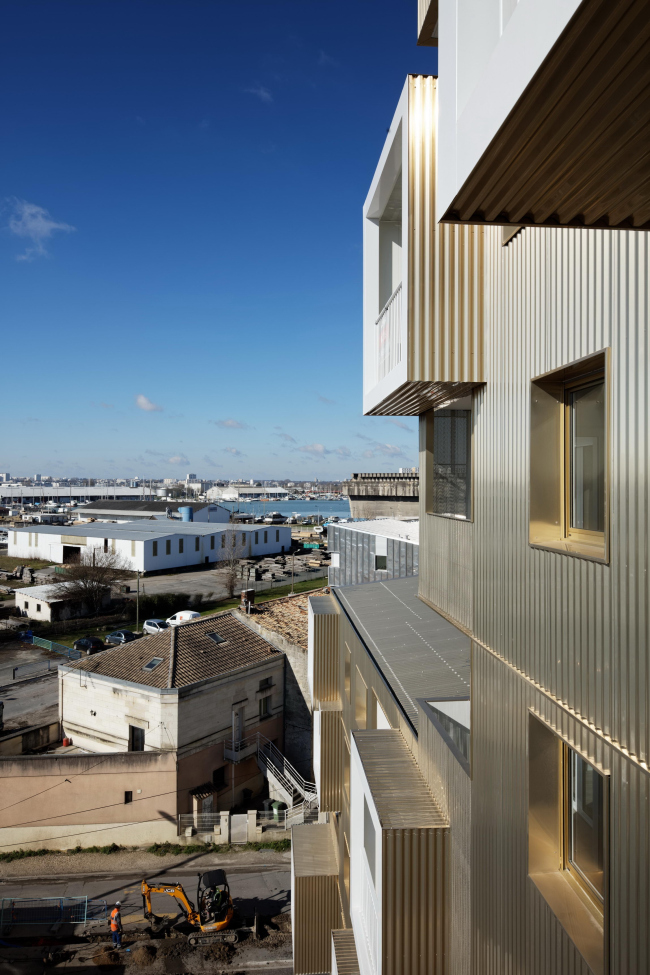 ����� �������� Urban Dock � Atelier Positif