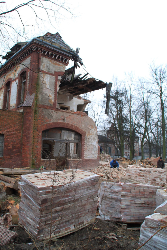 ������ �� �������������� ��� ����������� ������� ������ 8-�� ����������������� ��������� ����� �45 � ����������� (���� ����� �������� � �����������). ���� � Mikołaj Troniewski‎