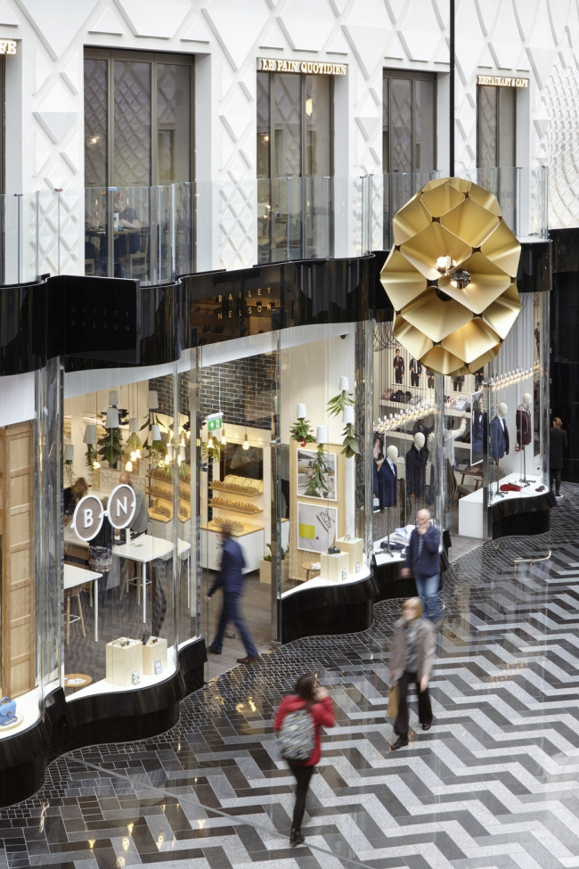 �������� �������� Victoria Gate � Jack Hobhouse