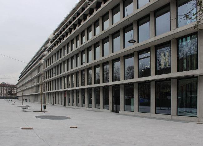 �������� Feltrinelli Porta Volta � 	Milica Alempic