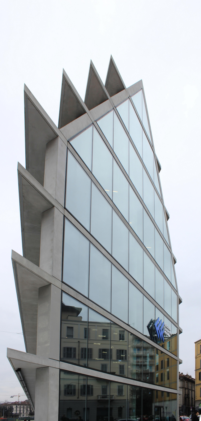 �������� Feltrinelli Porta Volta � 	Milica Alempic