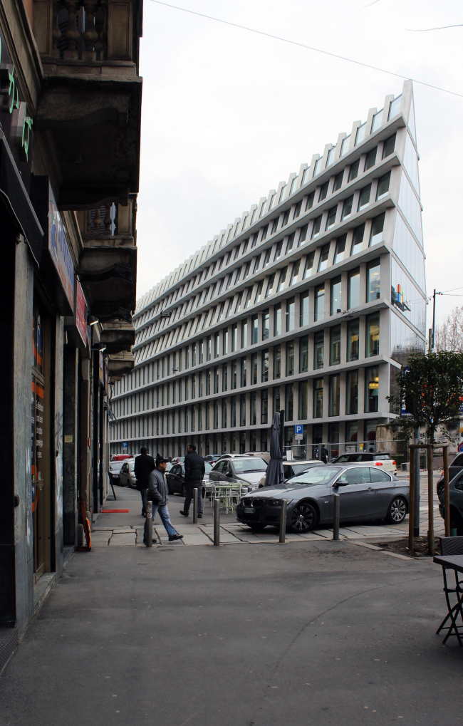  Feltrinelli Porta Volta  	Milica Alempic