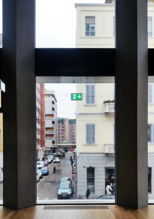 �������� Feltrinelli Porta Volta � 	Milica Alempic