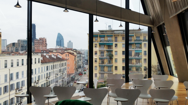 �������� Feltrinelli Porta Volta � 	Milica Alempic