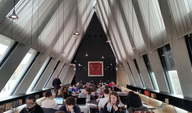 �������� Feltrinelli Porta Volta � 	Milica Alempic