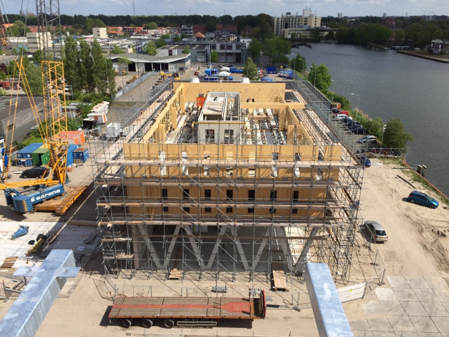 ����� ��� Patch22 � Lemniskade Projecten BV & Tom Frantzen et al.