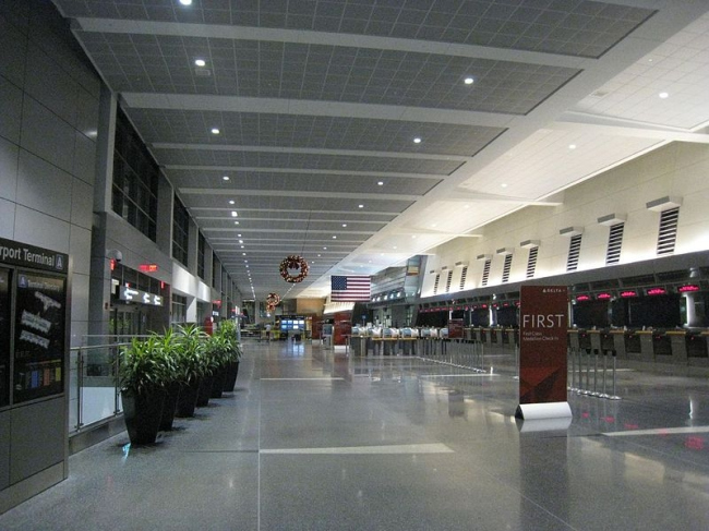 Терминал А Международного аэропорта Логана. Фото: Alan Myles NYC via Wikimedia Commons. Лицензия CC-BY-2.0