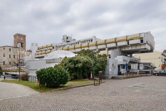 ���������� ����� ������� (Residenze Est) � ����� � ������� �������