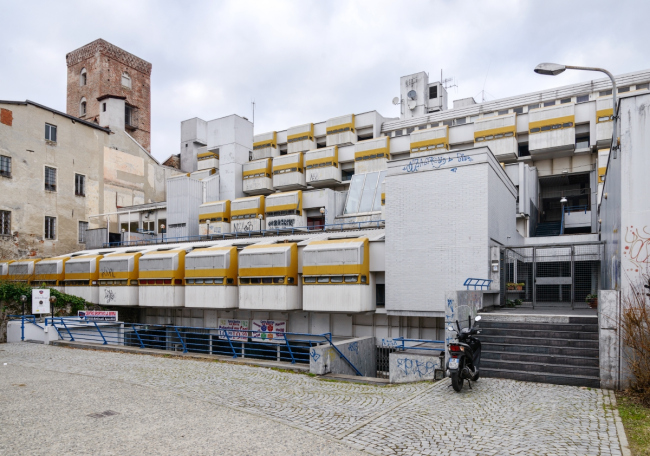 ���������� ����� ������� (Residenze Est) � �����. ����� ����� � ������� �������