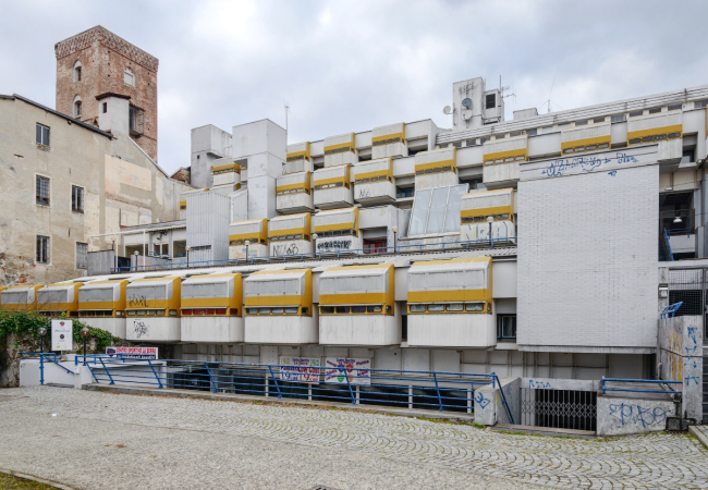 ���������� ����� ������� (Residenze Est) � �����. ����� ����� � ������� �������