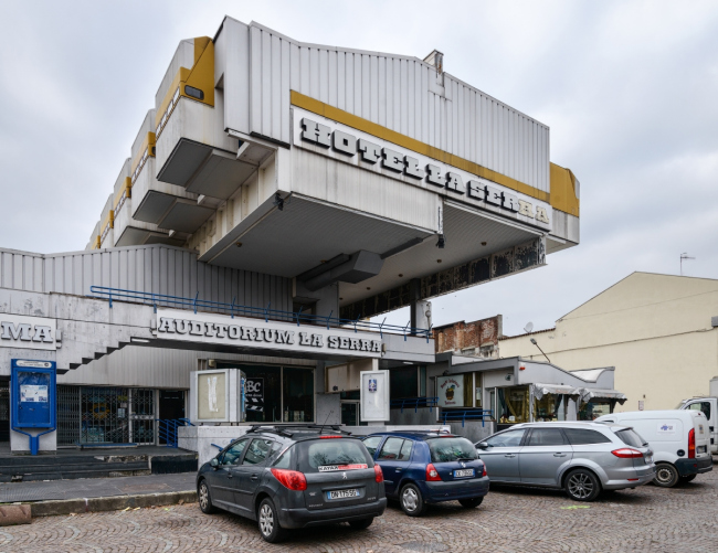 ���������� ����� ������� (Residenze Est) � �����. ��������� ����� � ������� �������
