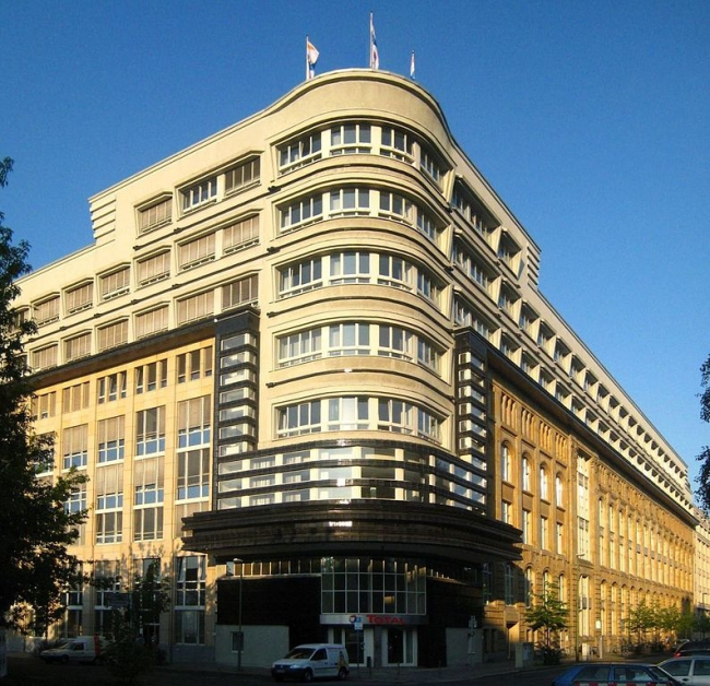 ������ ������������ ����� (Mosse-Haus) � �������. ����: 	Jörg Zägel via Wikimedia Commons. �������� Creative Commons Attribution-Share Alike 3.0 Unported