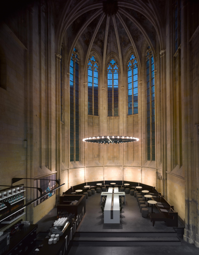 ������� ������� Selexyz Dominicanenkerk Maastricht � Roos Aldershoff
