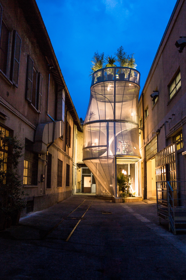 ����������� SO-IL MINI LIVING � Breathe. ���������� ������������� BMW Group