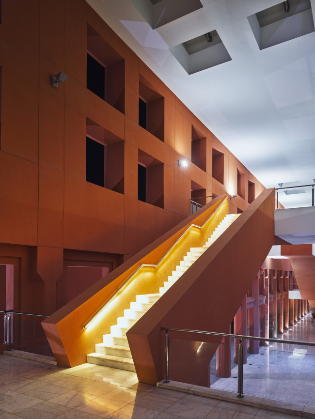 ������ ���������������� ������������ ��������� VI � Ricardo Bofill Taller de Arquitectura