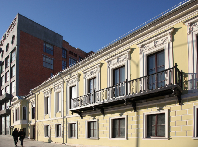 Restoration of the Dolgorukovykh-Bobrinskikh manor house on the Malaya Dmitrovka Street  Ginsburg Architects, photograph by Aleksey Knyazev