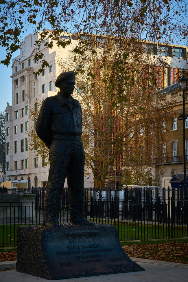 ����� ��������-��� � ������������� ������-����-������� � Timothy Soar