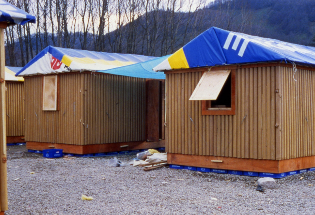 Paper Log House in Turkey, 2000. Photo by Shigeru Ban Architects