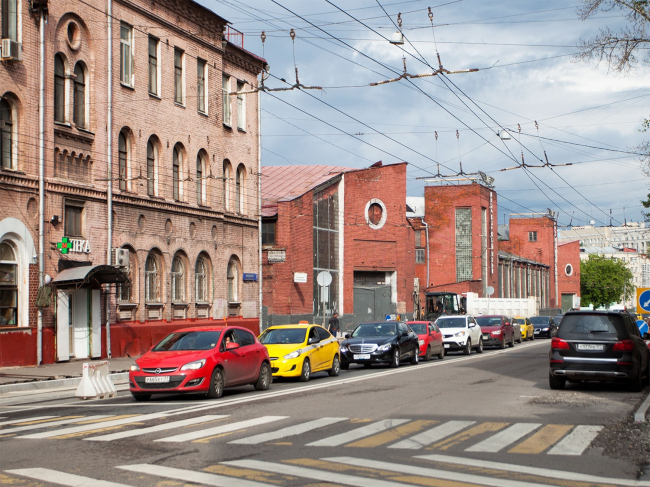 Гараж на Новорязанской улице в Москве (1926-1929). Авторы проекта – архитектор Константин Мельников и инженер Владимир Шухов. Фотография предоставлена порталом The Constructivist Project Гараж на Новорязанской улице в Москве (1926-1929). Авторы проекта – архитектор Константин Мельников и инженер Владимир Шухов. Фотография предоставлена порталом The Constructivist Project