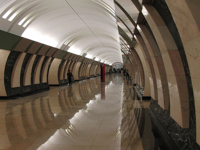 Станция метро «Марьина роща». Фото: Mikhail (Vokabre) Shcherbakov via Wikimedia Commons. Лицензия CC BY-SA 2.0