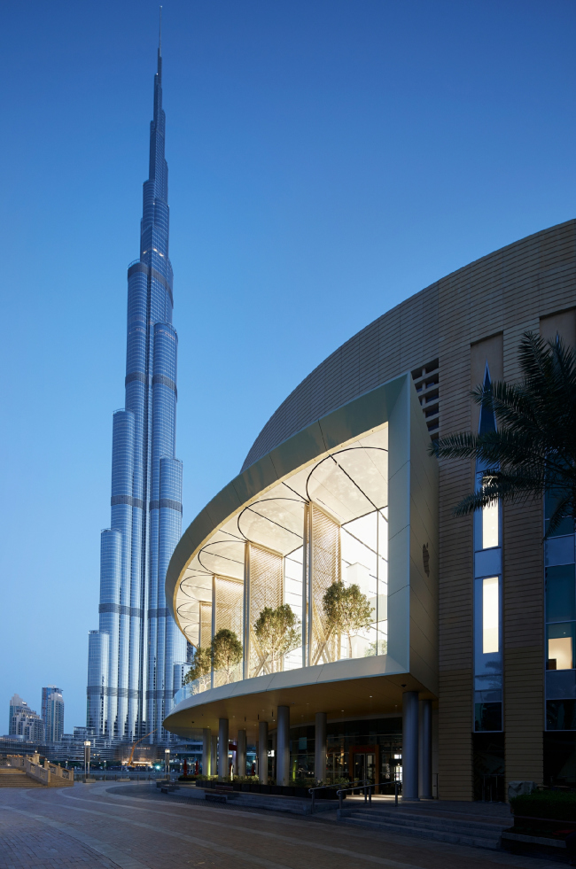 Магазин Apple в Дубае. Проект Нормана Фостера. Фотография: apple.com