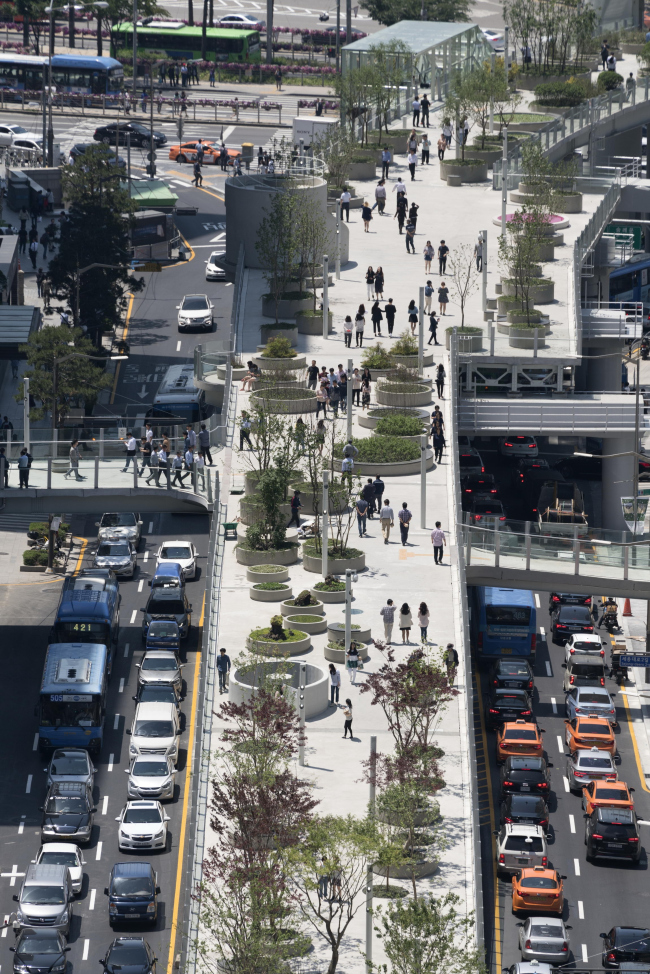 ����-�������� Seoullo 7017 Skygarden � Ossip van Duivenbode