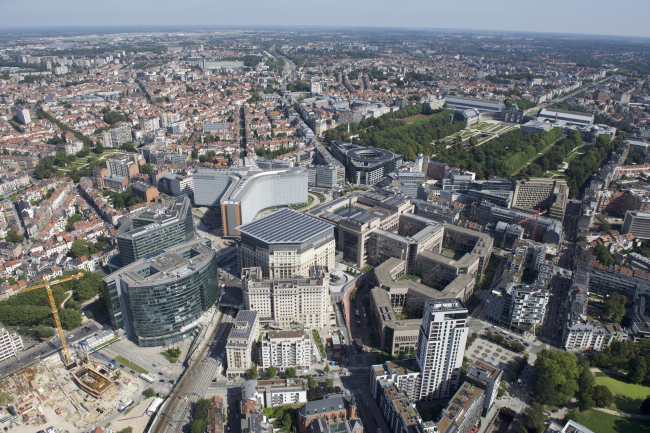 ������ Europa ������������ ������. Philippe Samyn and partners architects & engineers, LEAD and DESIGN PARTNER.
With Studio Valle Progettazioni architects, Buro Happold Limited engineers. ���� � European Union