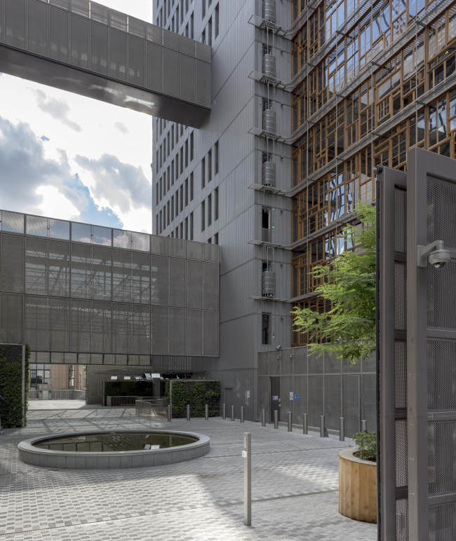 ������ Europa ������������ ������. Philippe Samyn and partners architects & engineers, LEAD and DESIGN PARTNER.
With Studio Valle Progettazioni architects, Buro Happold Limited engineers. ���� � Marie-Françoise Plissart