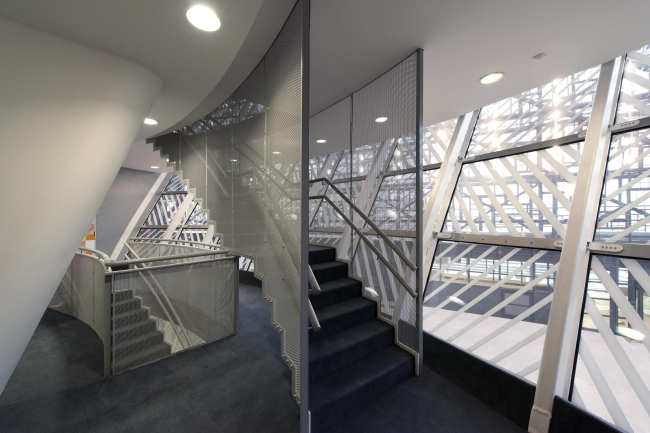 ������ Europa ������������ ������. Philippe Samyn and partners architects & engineers, LEAD and DESIGN PARTNER.
With Studio Valle Progettazioni architects, Buro Happold Limited engineers. ���� � Marie-Françoise Plissart