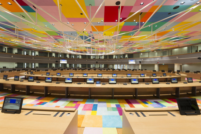 ������ Europa ������������ ������. Philippe Samyn and partners architects & engineers, LEAD and DESIGN PARTNER.
With Studio Valle Progettazioni architects, Buro Happold Limited engineers. ���� � Marie-Françoise Plissart, ����� � Georges MEURANT