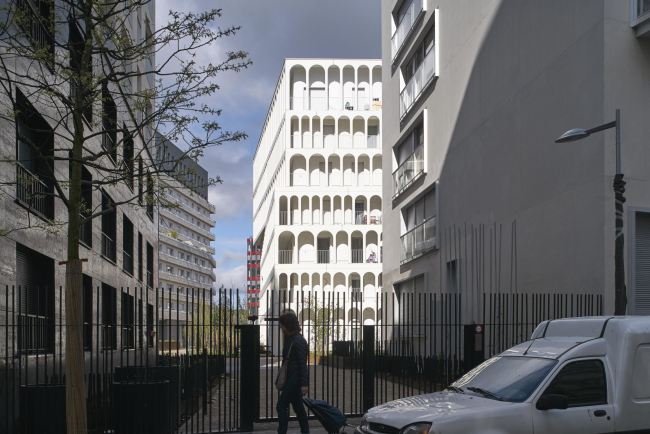 Комплекс социального жилья Arches Boulogne © Julien Lanoo