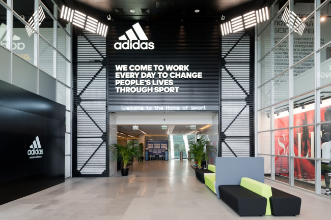 Офис компании Adidas Group. Входная зона © Архитектурное бюро ABD architects