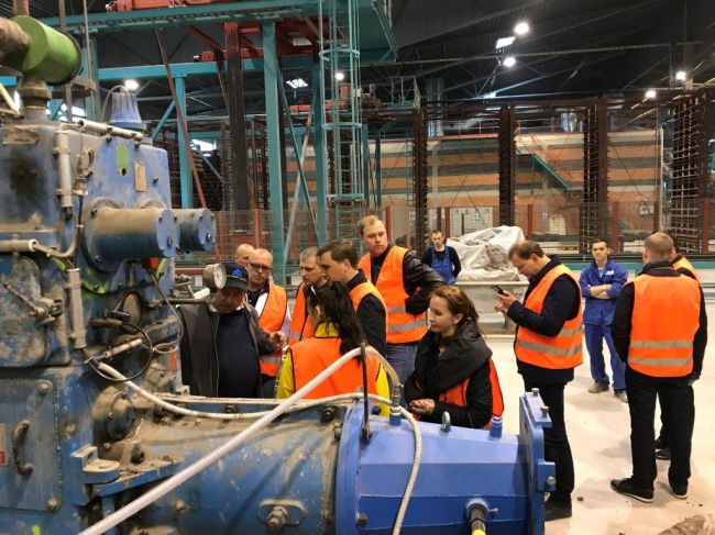 Поездка на завод Wienerberger. Фотография © Wienerberger Поездка на завод Wienerberger. Фотография © Wienerberger