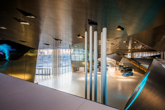 ���-��� Hyundai MotorStudio � ����� � Raphael Olivier
