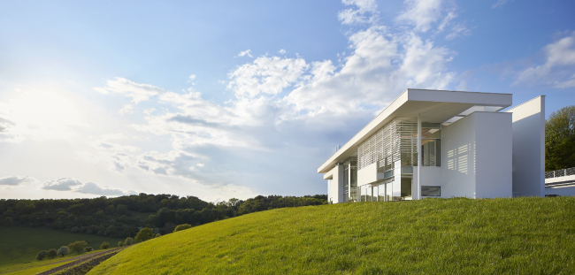 ���������� � �����������. 
Richard Meier & Partners Architects LLP + Berman Guedes Stretton. ���� � Nick Hufton