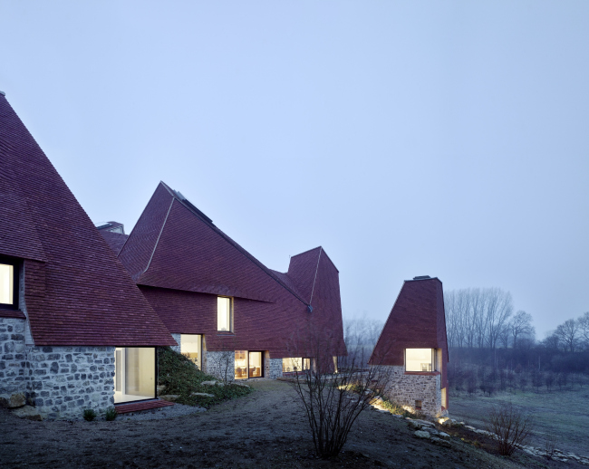 ��� Caring Wood, ����. 
James Macdonald Wright + Niall Maxwell. ���� � James Morris