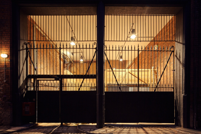 ������� ��� Finlays Warehouse, ���������. 
Stephenson Studio. ���� � Andrew Wall